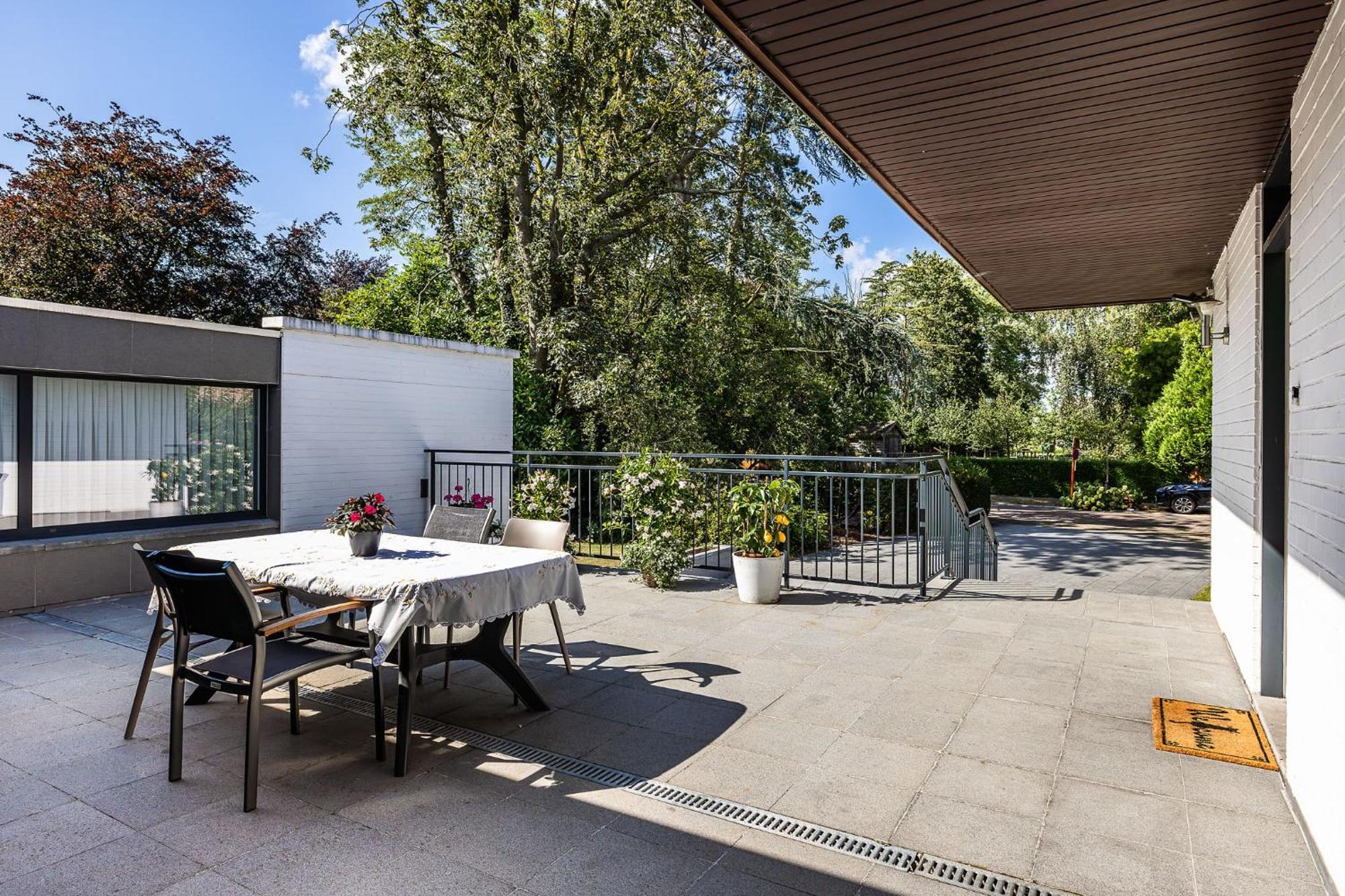 Villa De Keyser Eeklo Eksteriør bilde