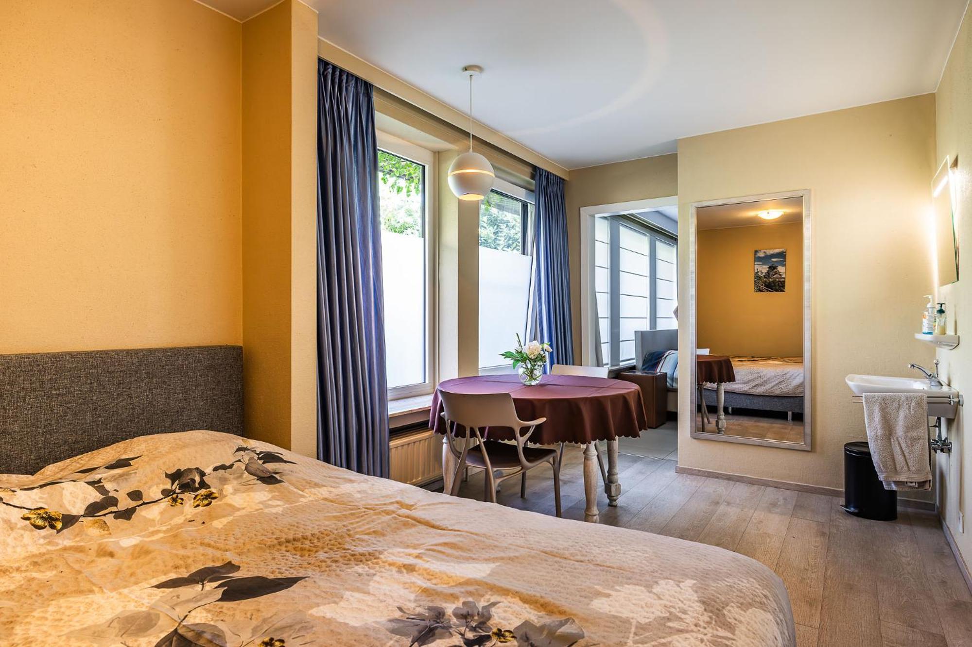 Villa De Keyser Eeklo Eksteriør bilde